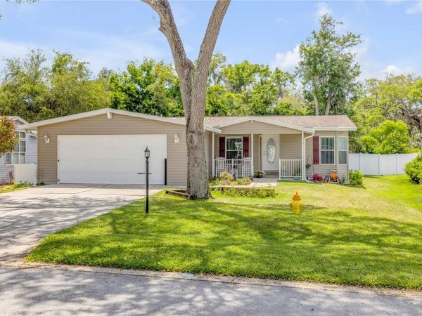 317 WATER LANDING DRIVE , OAK HILL, FL 32759