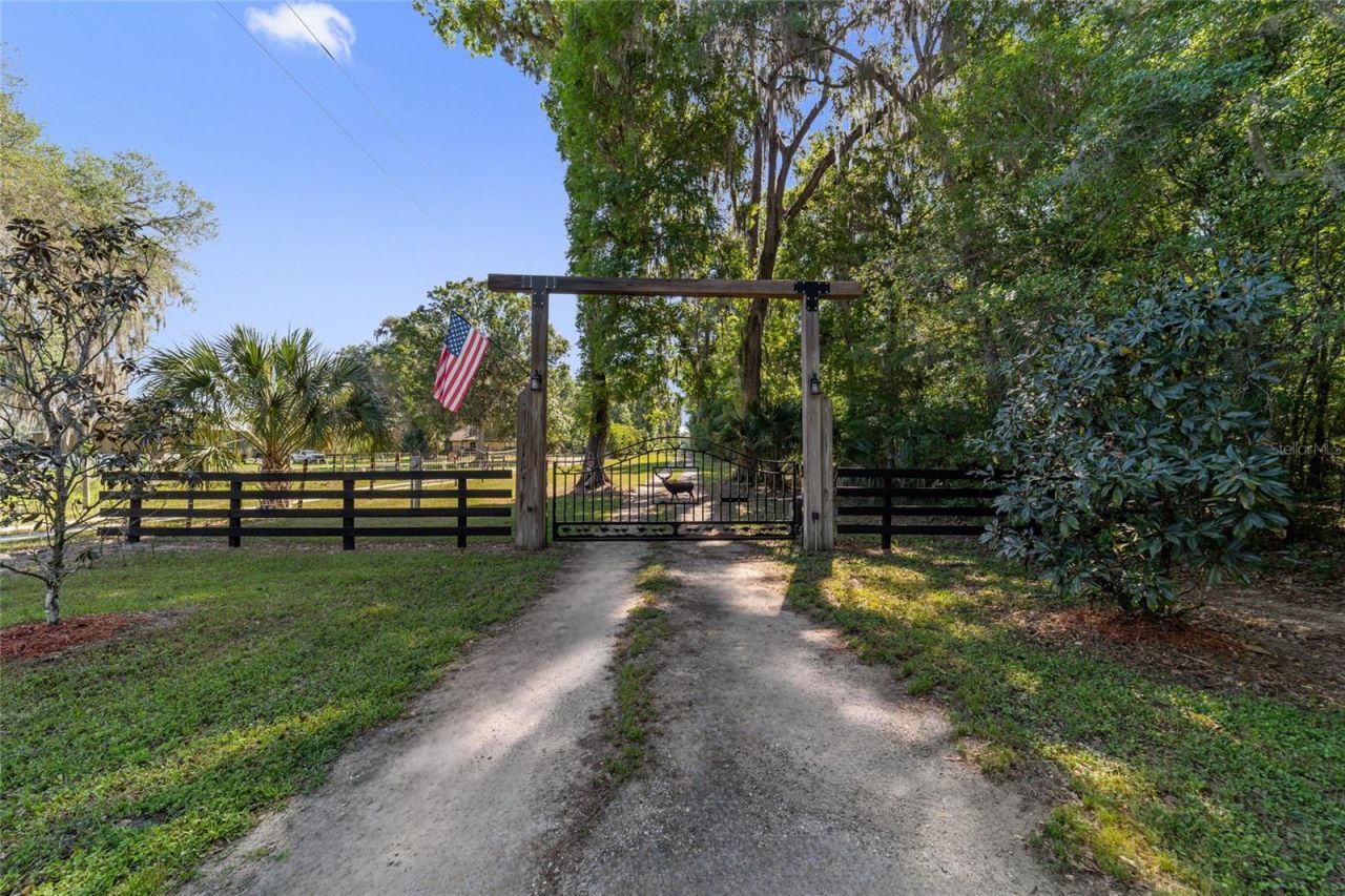 20005 NW 135th Avenue, Micanopy, FL 32667 Photo