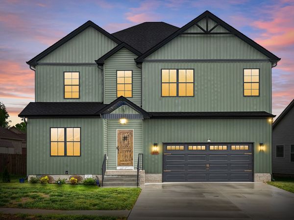 1057 Charles Thomas Dr, Clarksville, TN 37042