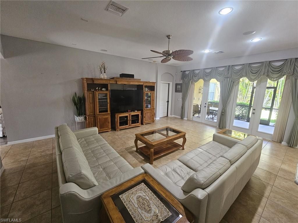 3033 Via Rialto St, Fort Myers, FL 33905 Photo