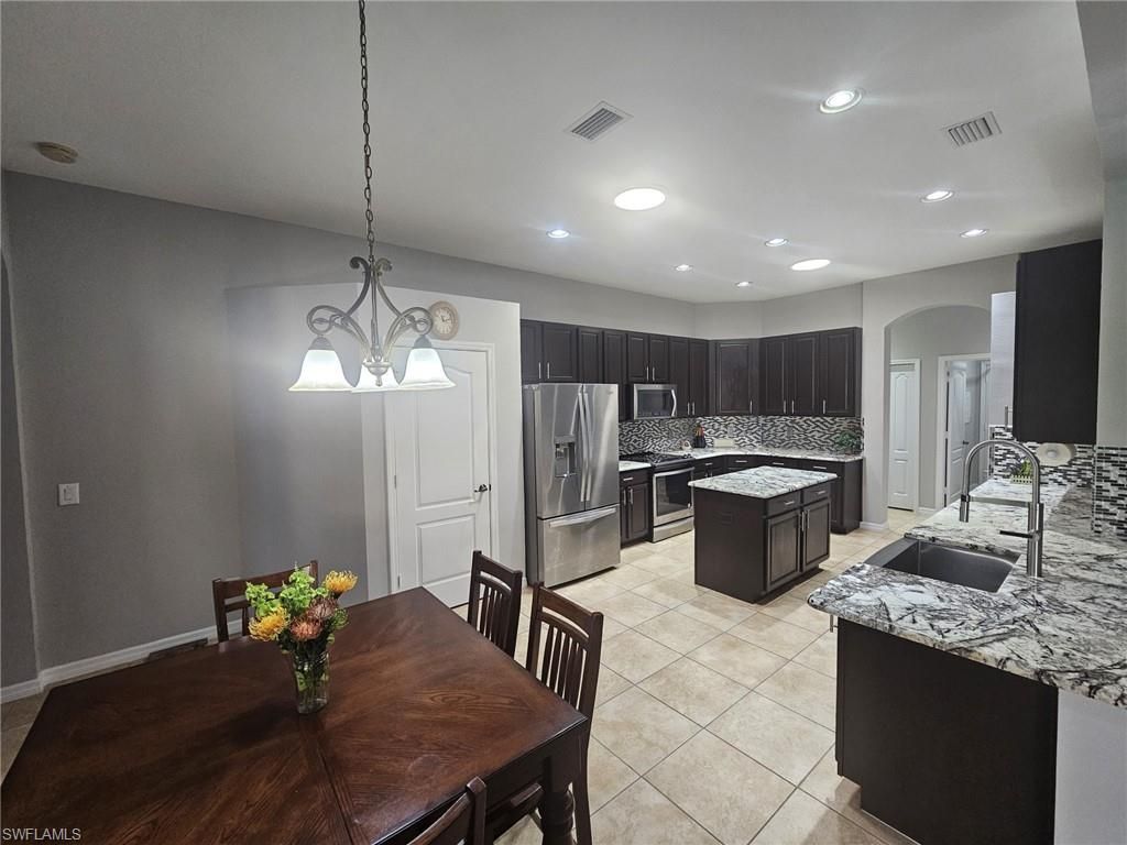 3033 Via Rialto St, Fort Myers, FL 33905 Photo