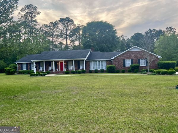 357 Knotty Pine Drive, Jesup, GA 31545