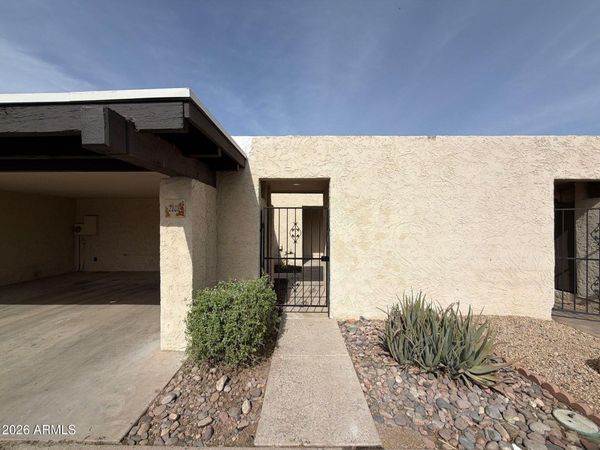 2808 N 61ST Street, Scottsdale, AZ 85257