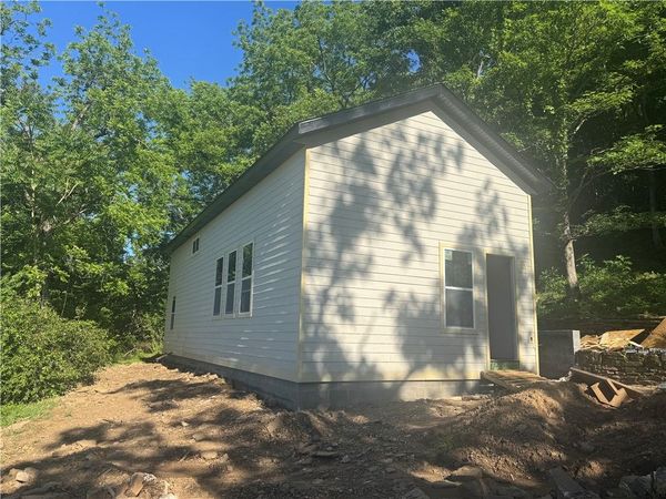 10669 Highway 16 , Combs, AR 72721