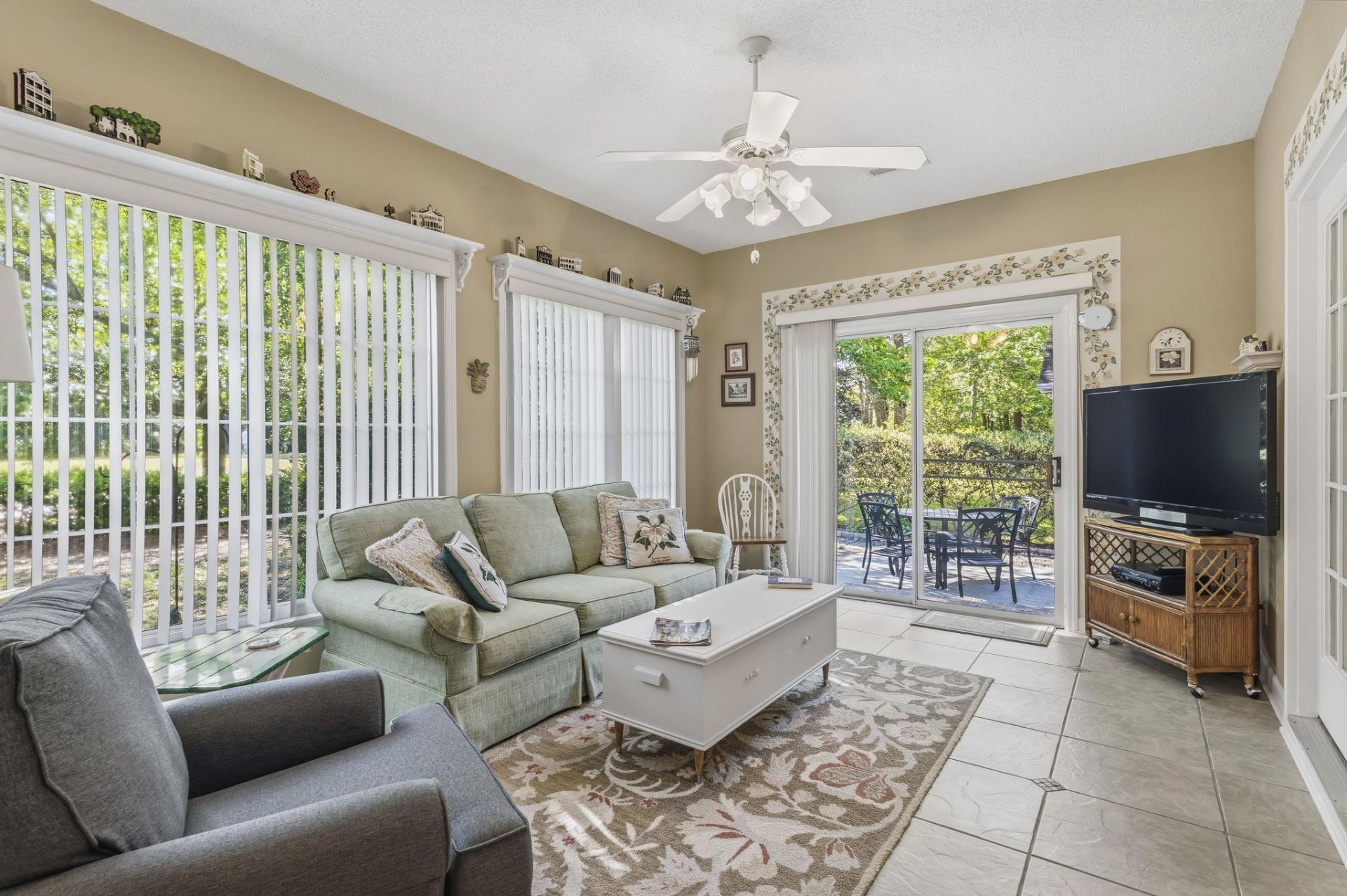 9592 Indigo Creek Blvd. Photo 14