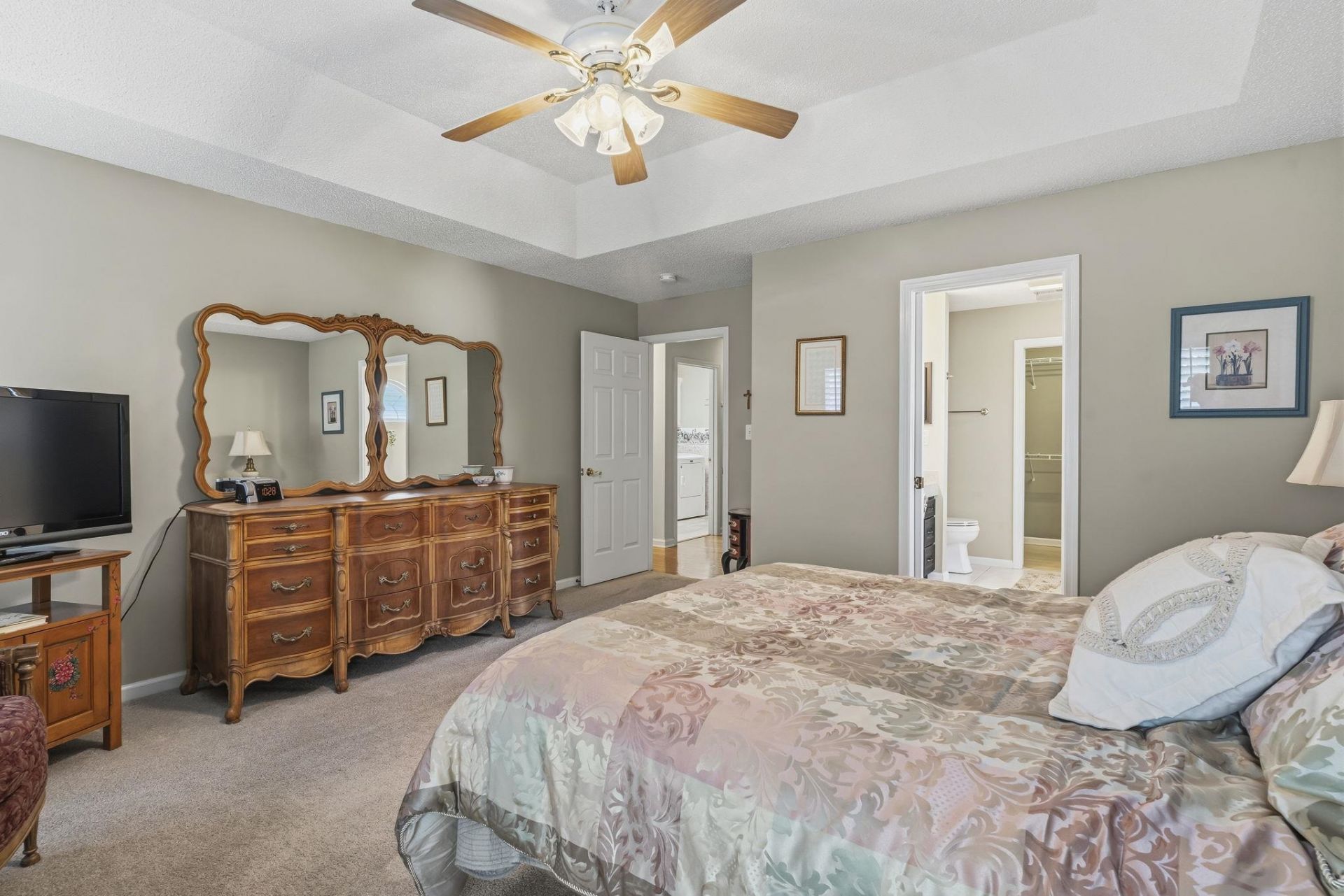 9592 Indigo Creek Blvd. Photo 16