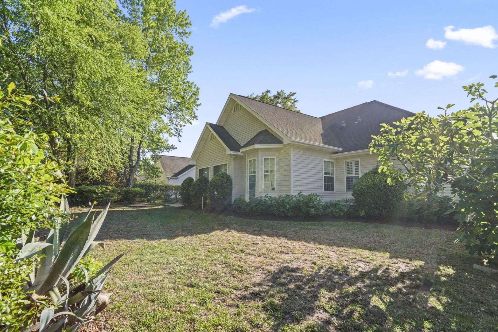 9592 Indigo Creek Blvd. Photo 28