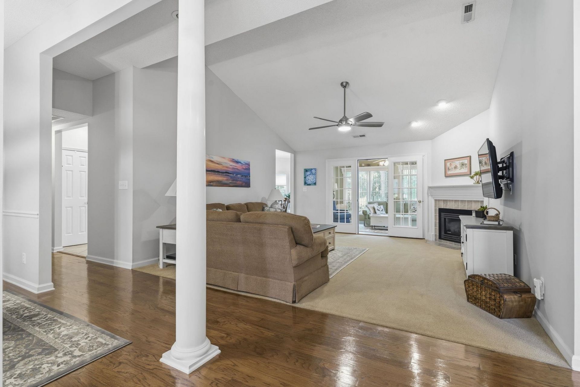 9592 Indigo Creek Blvd. Photo 6