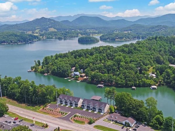 776 N Main Street, Unit H, Hiawassee, GA 30546