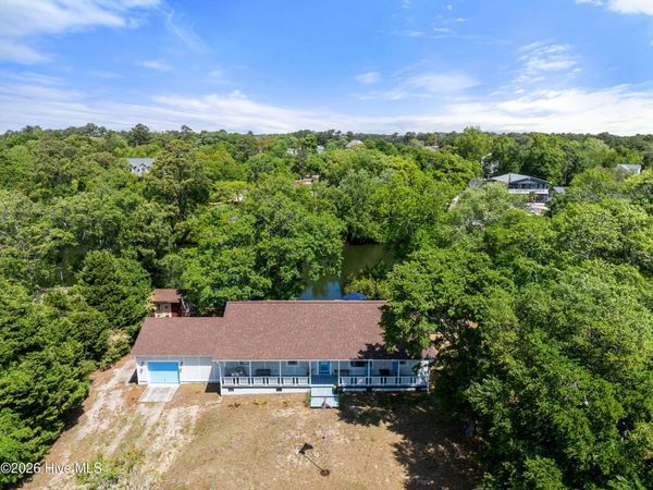 714 Cockle Street, Surf City, NC 28445