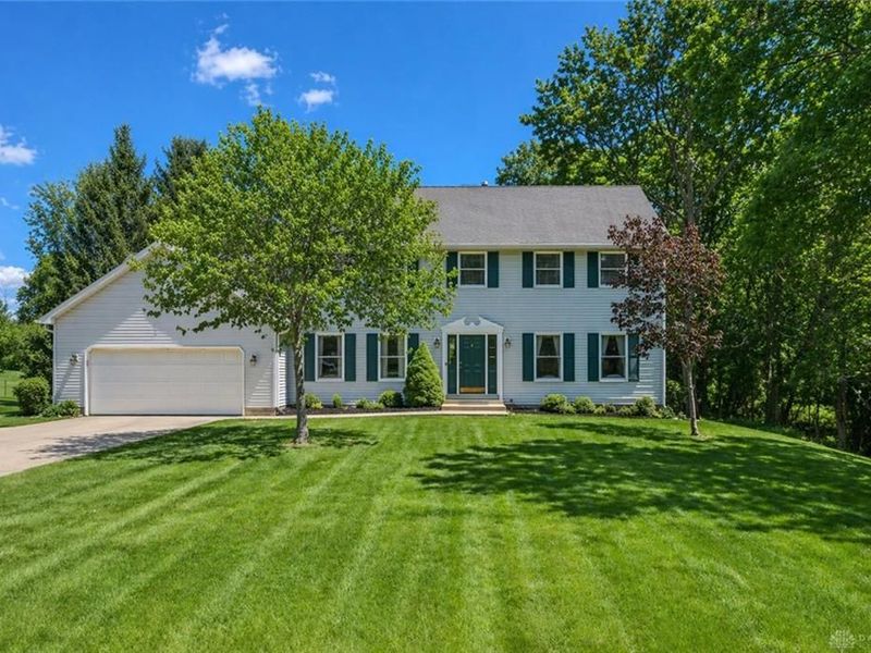 660 W Eva Circle, Springfield Township, OH 45504 Photo 1