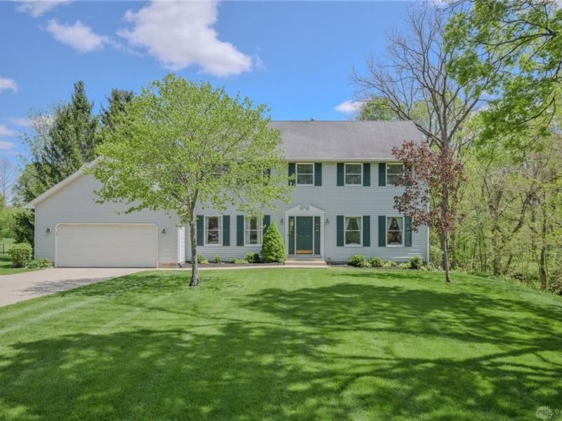 660 W Eva Circle, Springfield Township, OH 45504 Photo 3