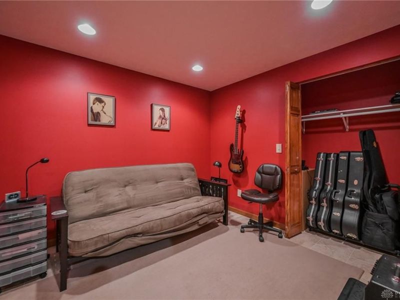 660 W Eva Circle, Springfield Township, OH 45504 Photo 47