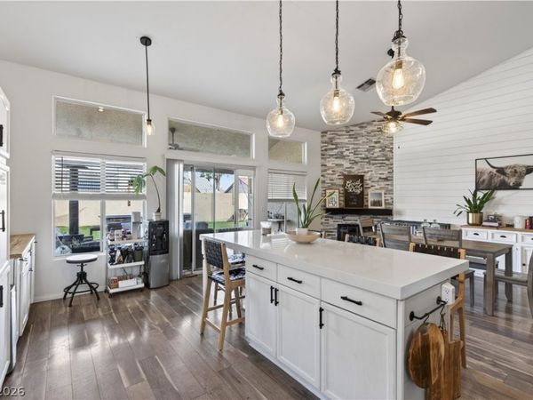 7236 Tealwood Street , Las Vegas, NV 89131