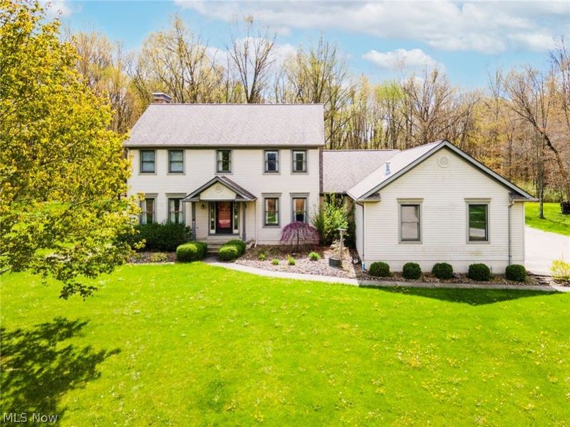 8105 Caymen Court , Canfield, OH 44406 Photo 2