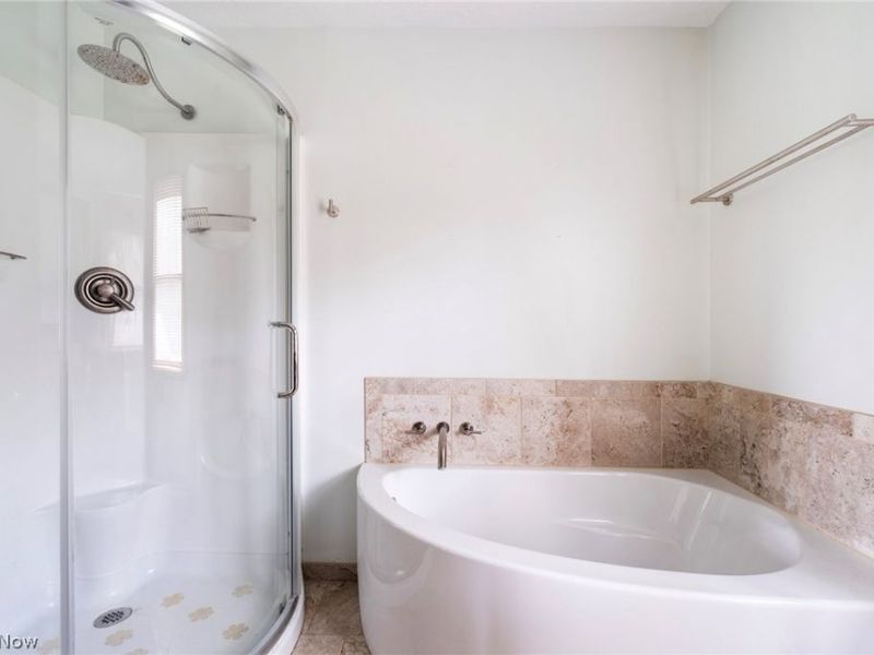 8105 Caymen Court , Canfield, OH 44406 Photo 26