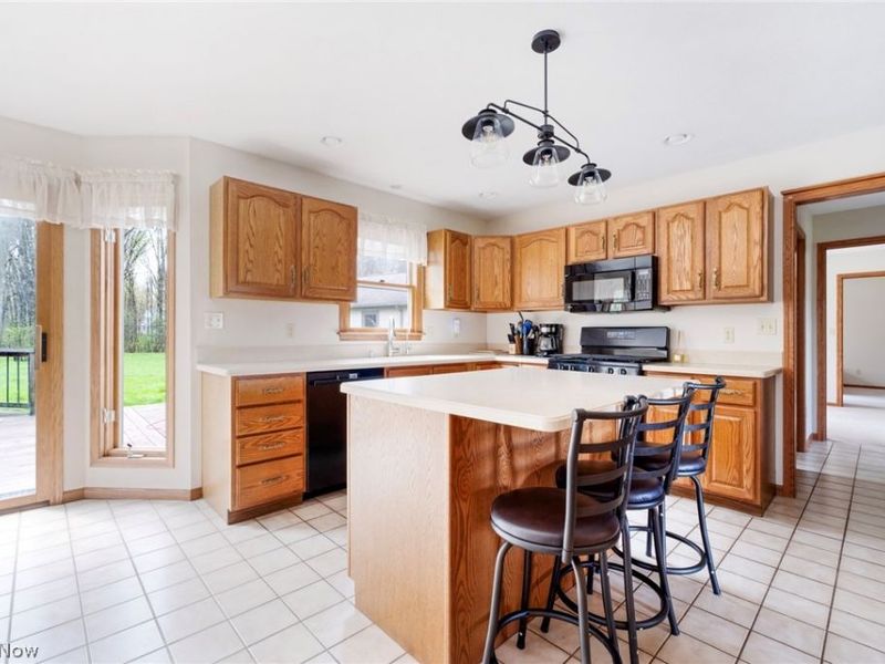 8105 Caymen Court , Canfield, OH 44406 Photo 8