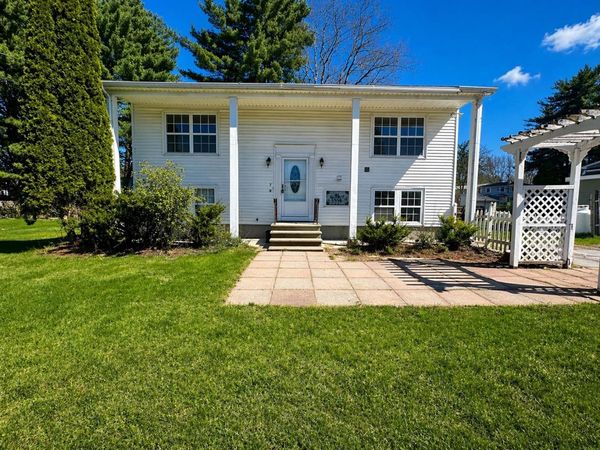 5 Meadow Lane, Unit 5-7, Allenstown, NH 03275