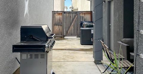 2975 Grassy Bank Ave, Sacramento, CA 95833 Photo