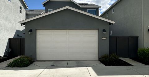 2975 Grassy Bank Ave, Sacramento, CA 95833 Photo