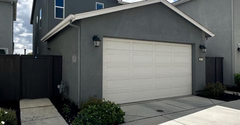 2975 Grassy Bank Ave, Sacramento, CA 95833 Photo
