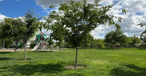 2975 Grassy Bank Ave, Sacramento, CA 95833 Photo