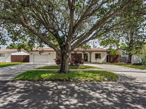 1101 NE 4th Court, Hallandale Beach, FL 33009