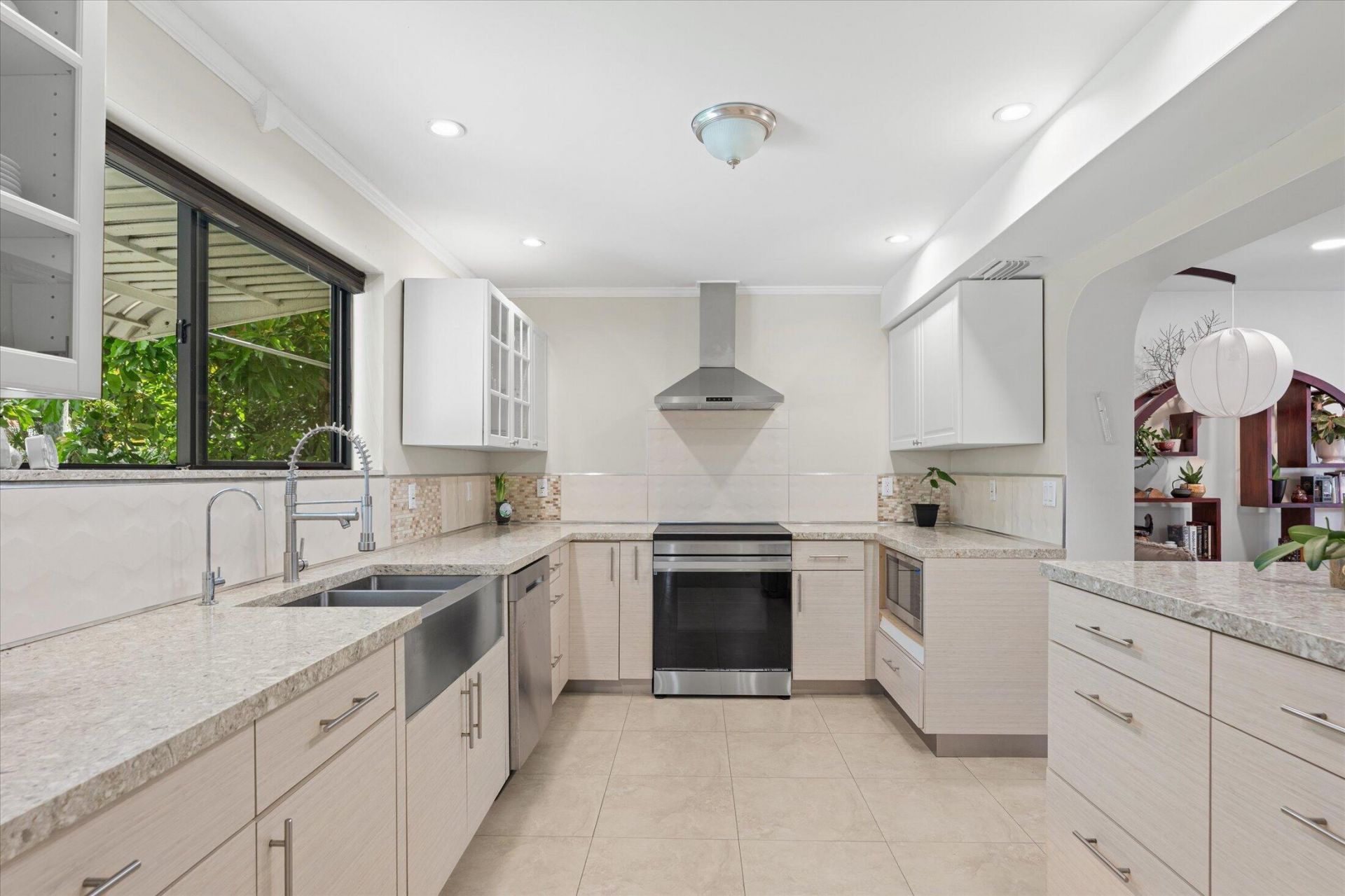 1101 NE 4th Court, Hallandale Beach, FL 33009 Photo