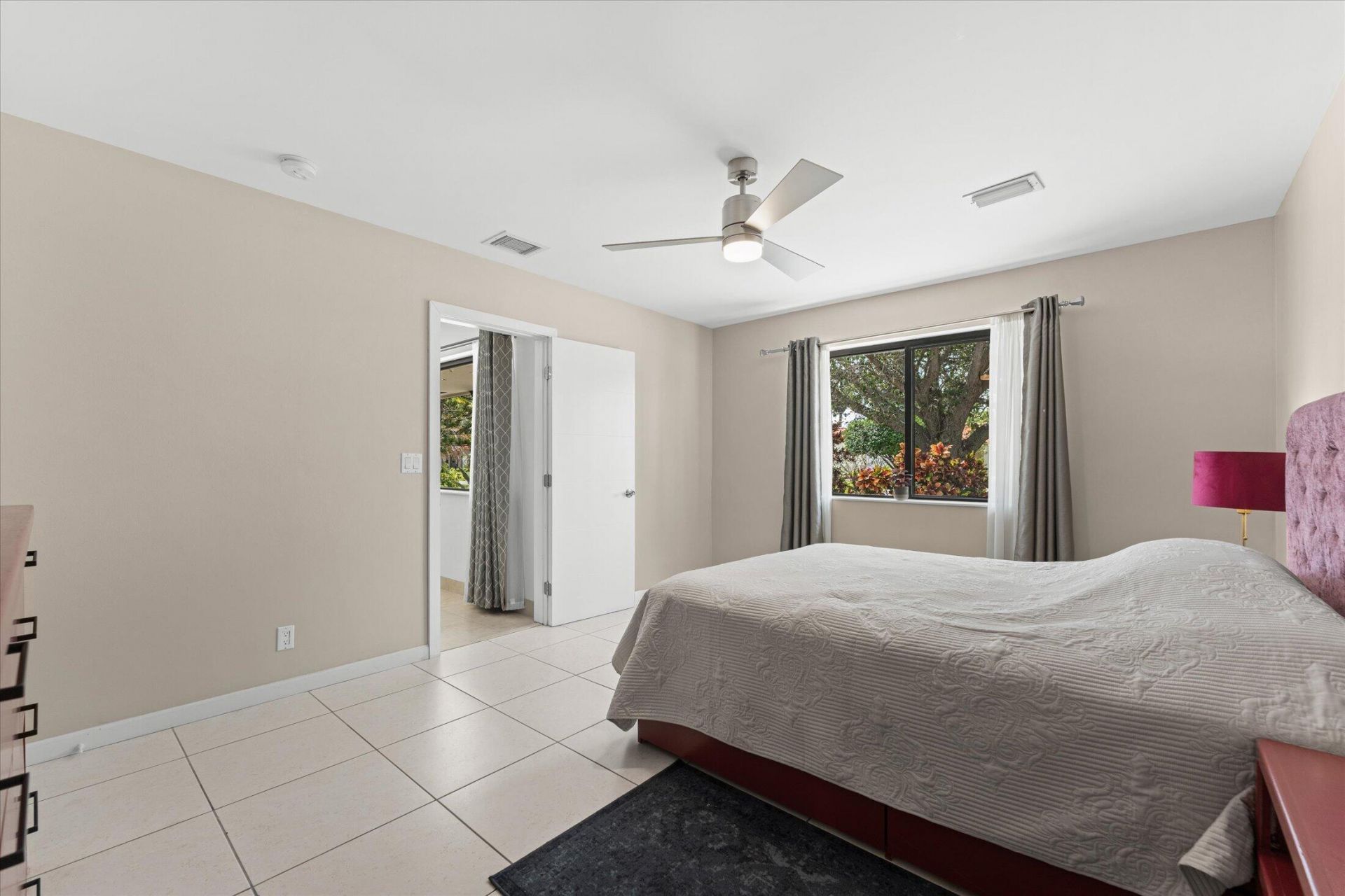 1101 NE 4th Court, Hallandale Beach, FL 33009 Photo