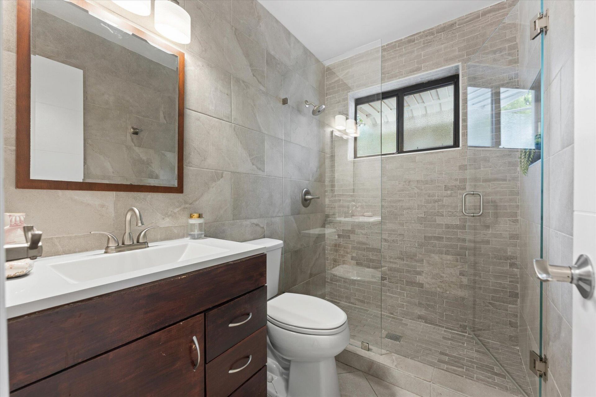 1101 NE 4th Court, Hallandale Beach, FL 33009 Photo