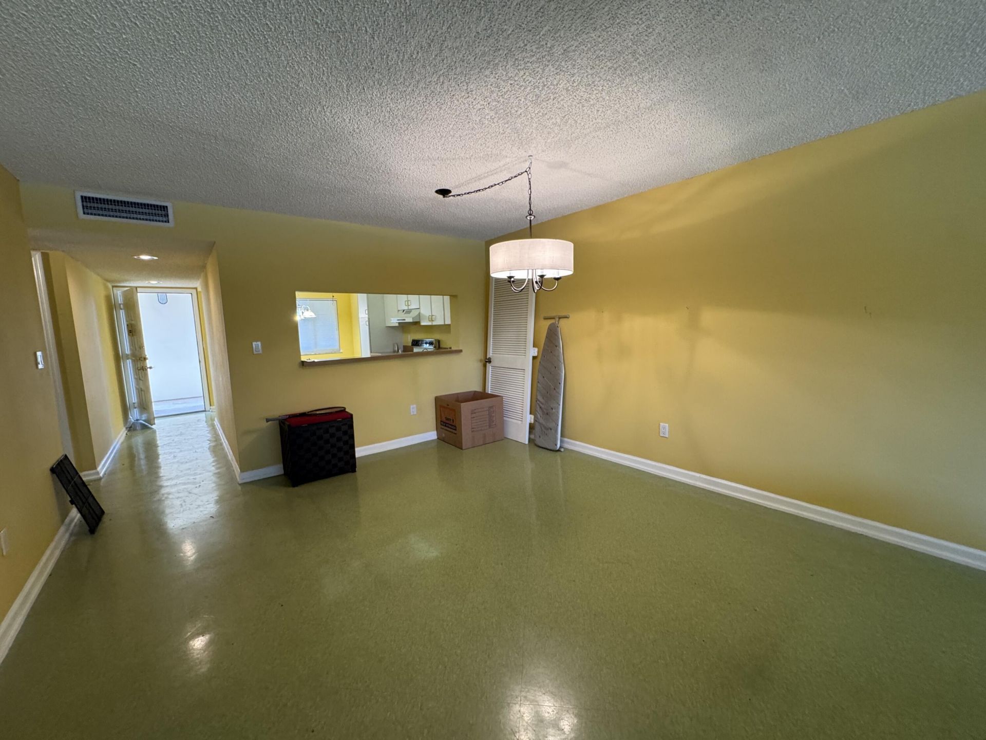 10641 W Clairmont Circle, Tamarac, FL 33321 Photo