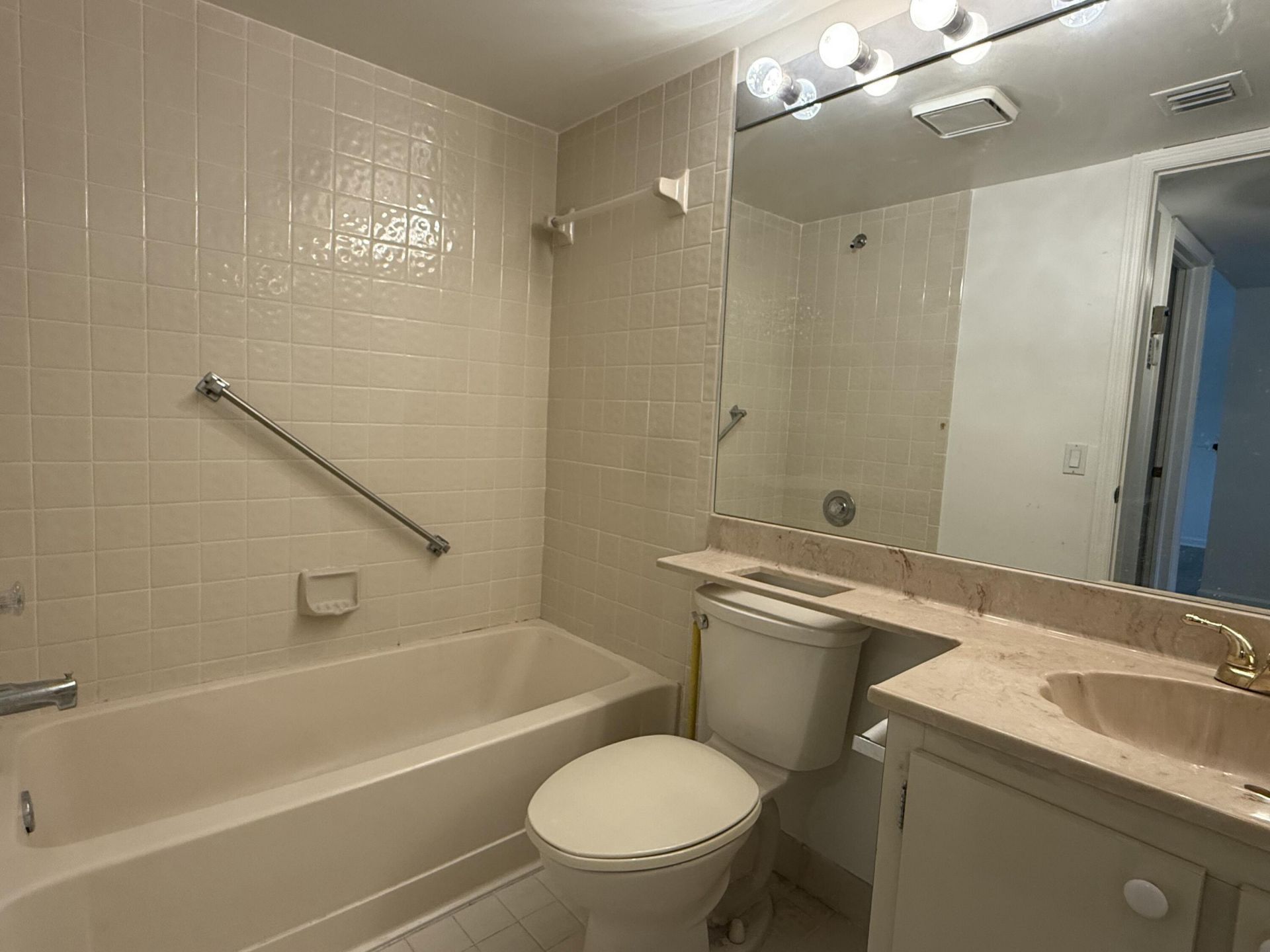 10641 W Clairmont Circle, Tamarac, FL 33321 Photo