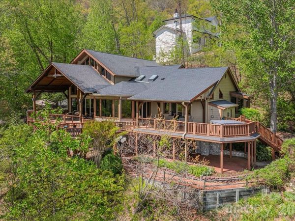 1108 Rocky Knob Road, Waynesville, NC 28786
