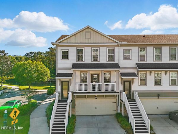 39 FALLING WATER Court, Ponte Vedra, FL 32081