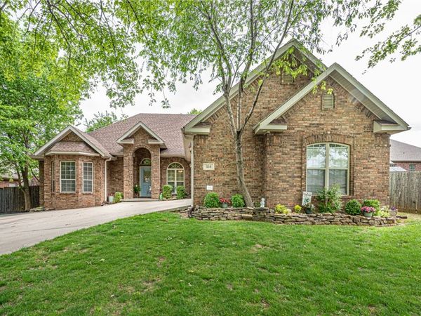 516 Brandy Station Drive , Fayetteville, AR 72704