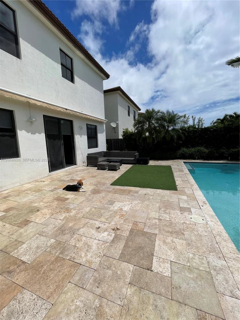 10086 NW 89th Ter , Doral, FL 33178 Photo