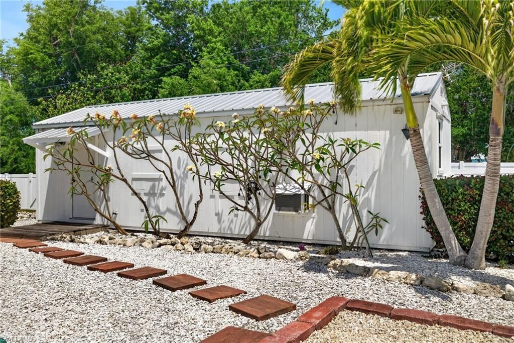 5866 Tahiti Dr , Bokeelia, FL 33922 Photo