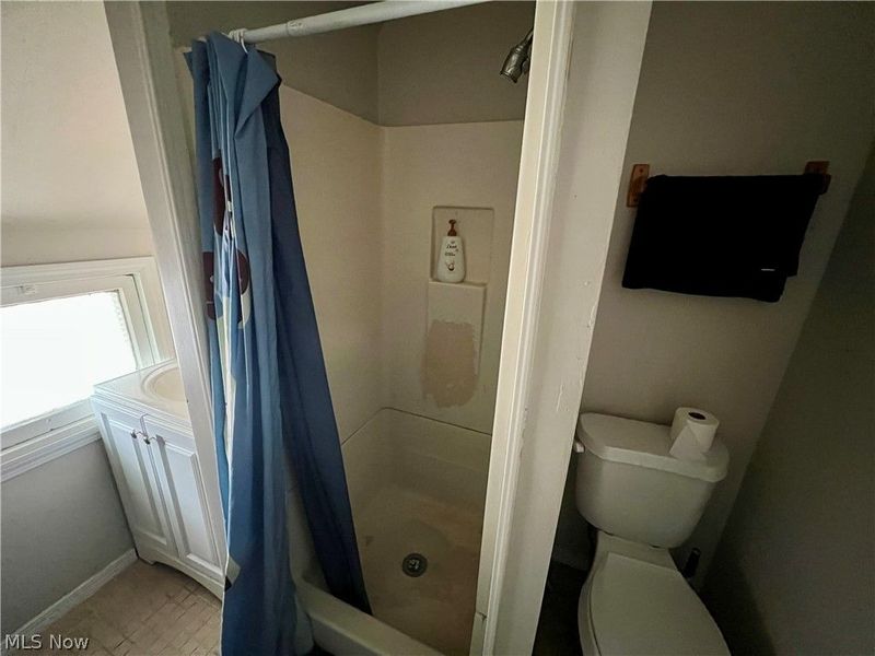 3901 Woburn Avenue, Cleveland, OH 44109 Photo 14