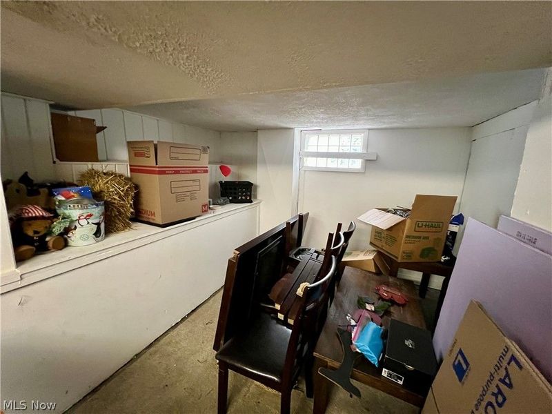 3901 Woburn Avenue, Cleveland, OH 44109 Photo 28