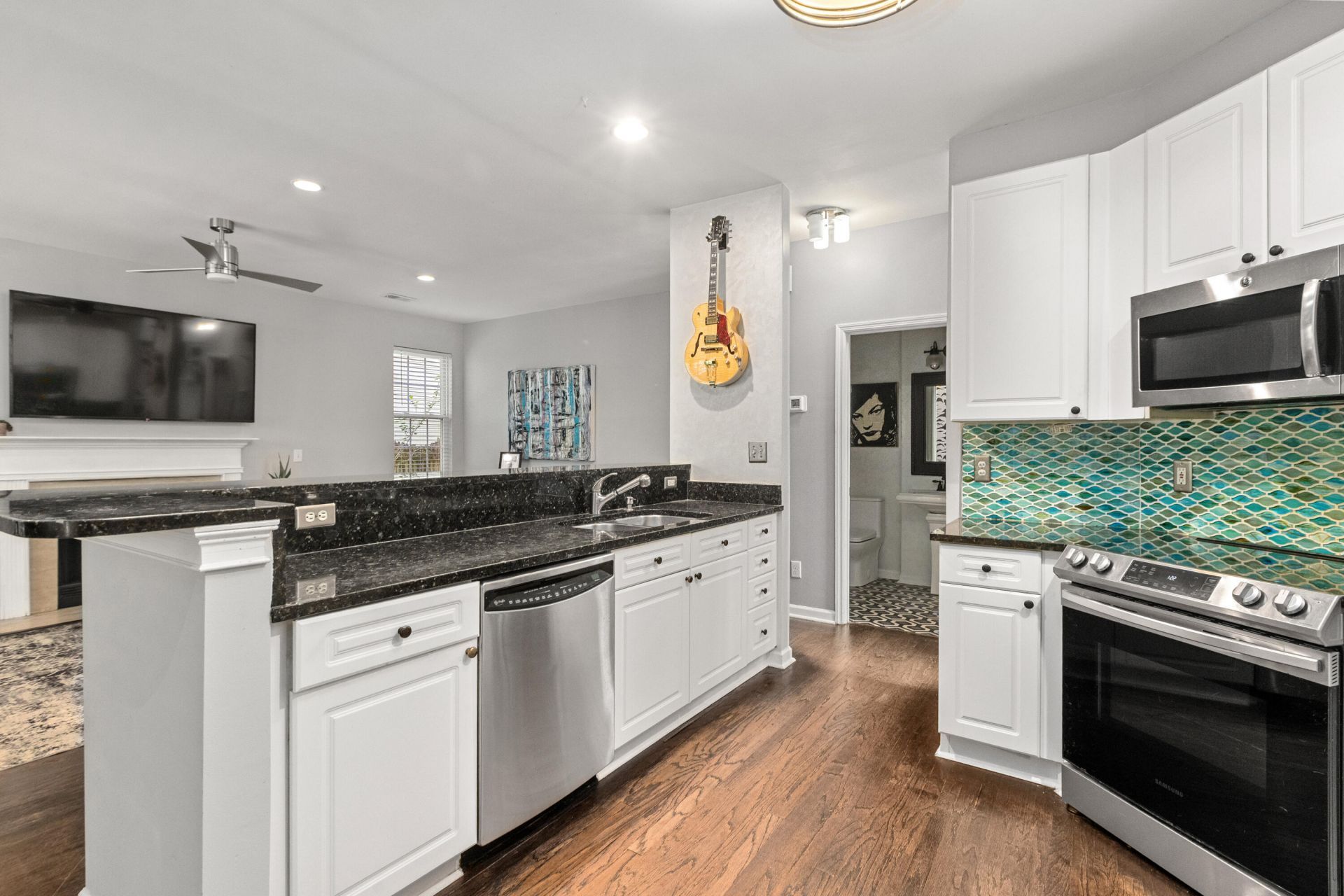 1880 Oleander Court Photo 17