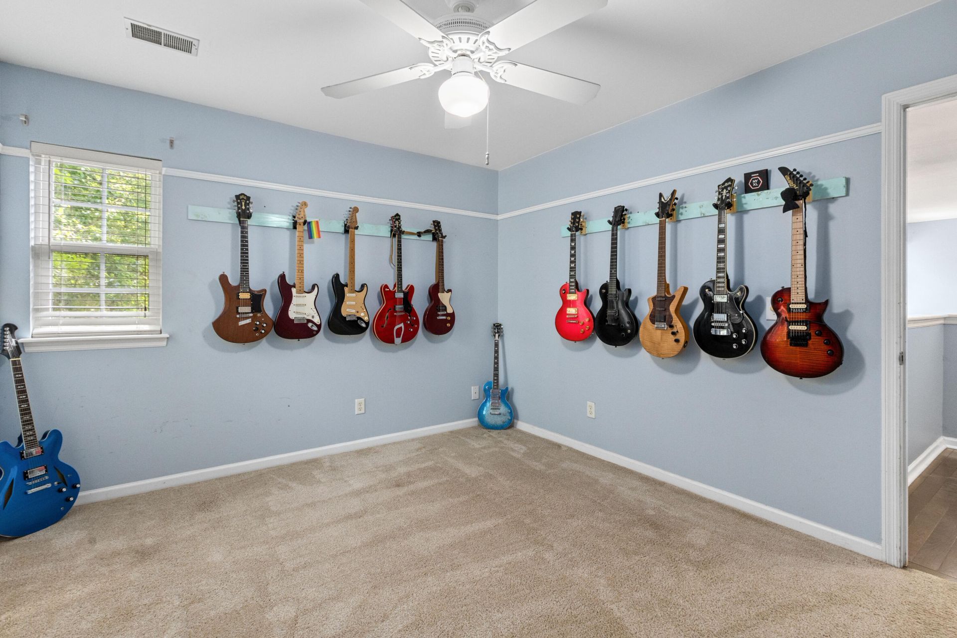 1880 Oleander Court Photo 35