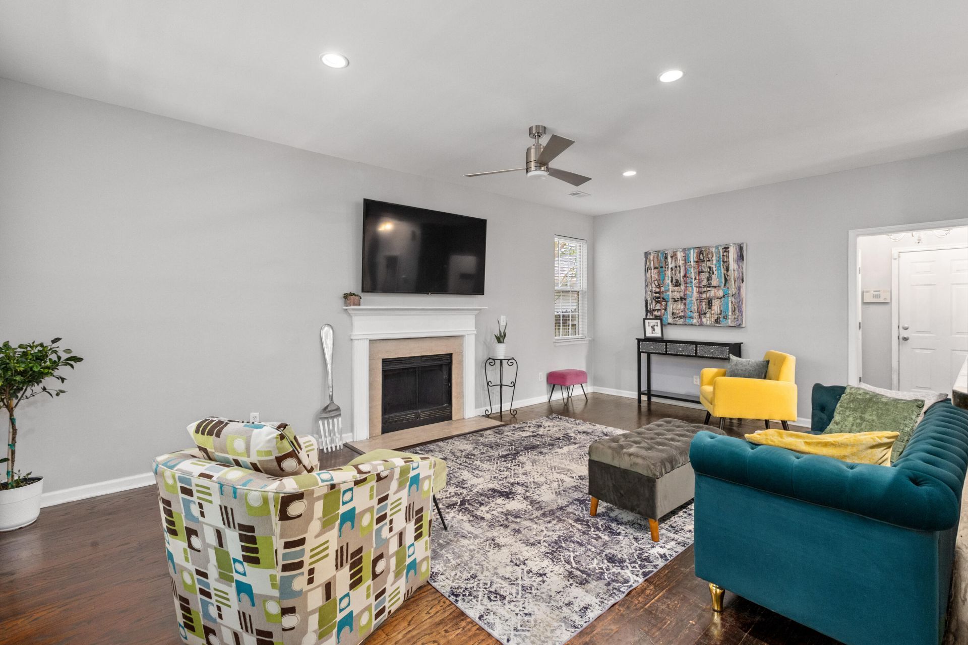 1880 Oleander Court Photo 9