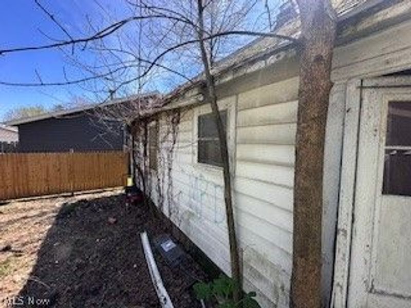 159 Courtland Boulevard, Eastlake, OH 44095 Photo 8