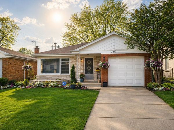 7810 Kilbourn Avenue , Skokie, IL 60076