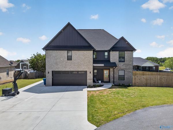 123 Emma Place, Grant, AL 35747