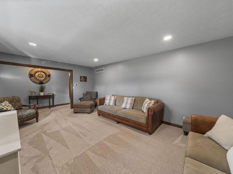 1860 Ginder Road NW, Lancaster, OH 43130 Photo 9