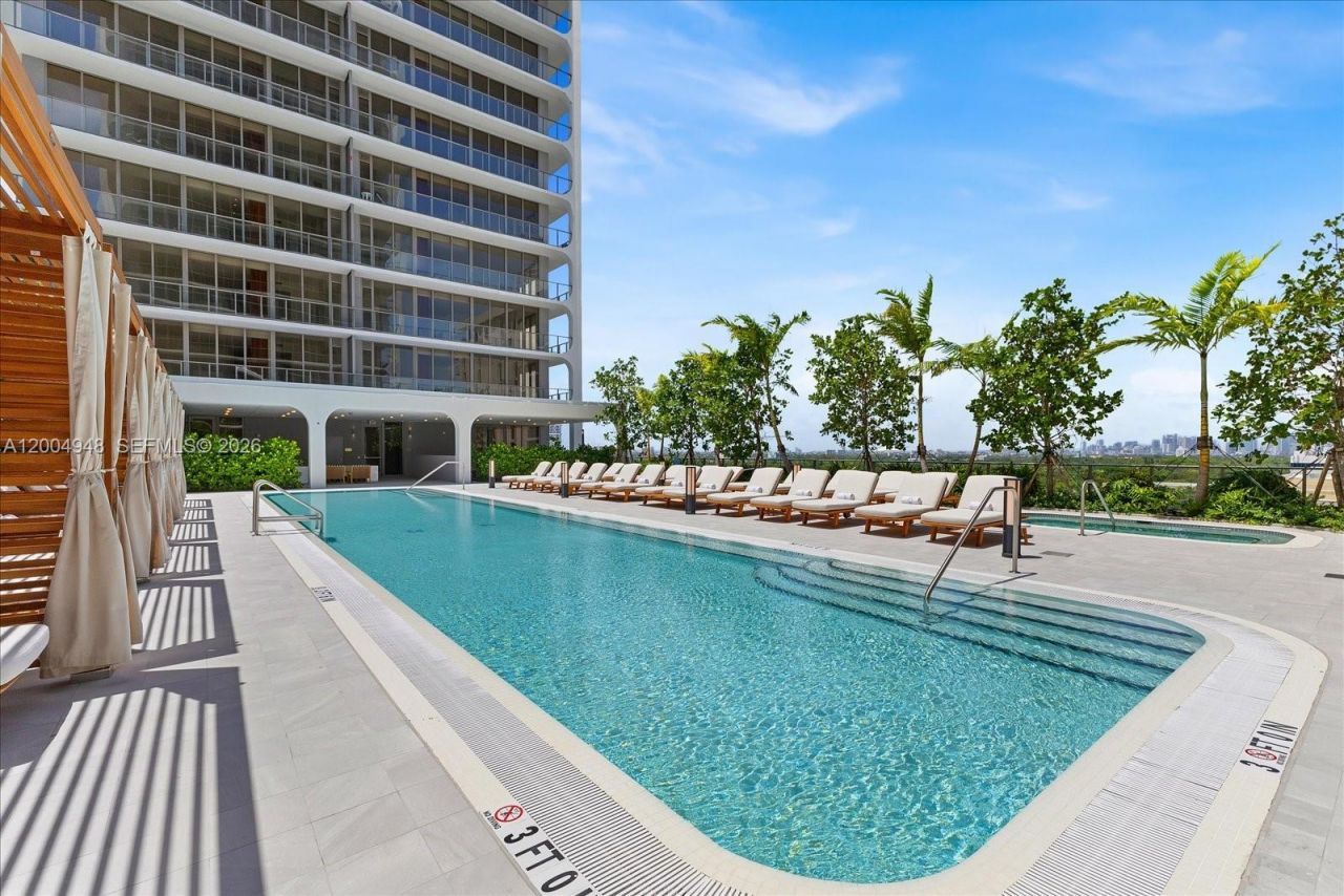 2678 Tigertail Ave , Unit 701, Miami, FL 33133 Photo