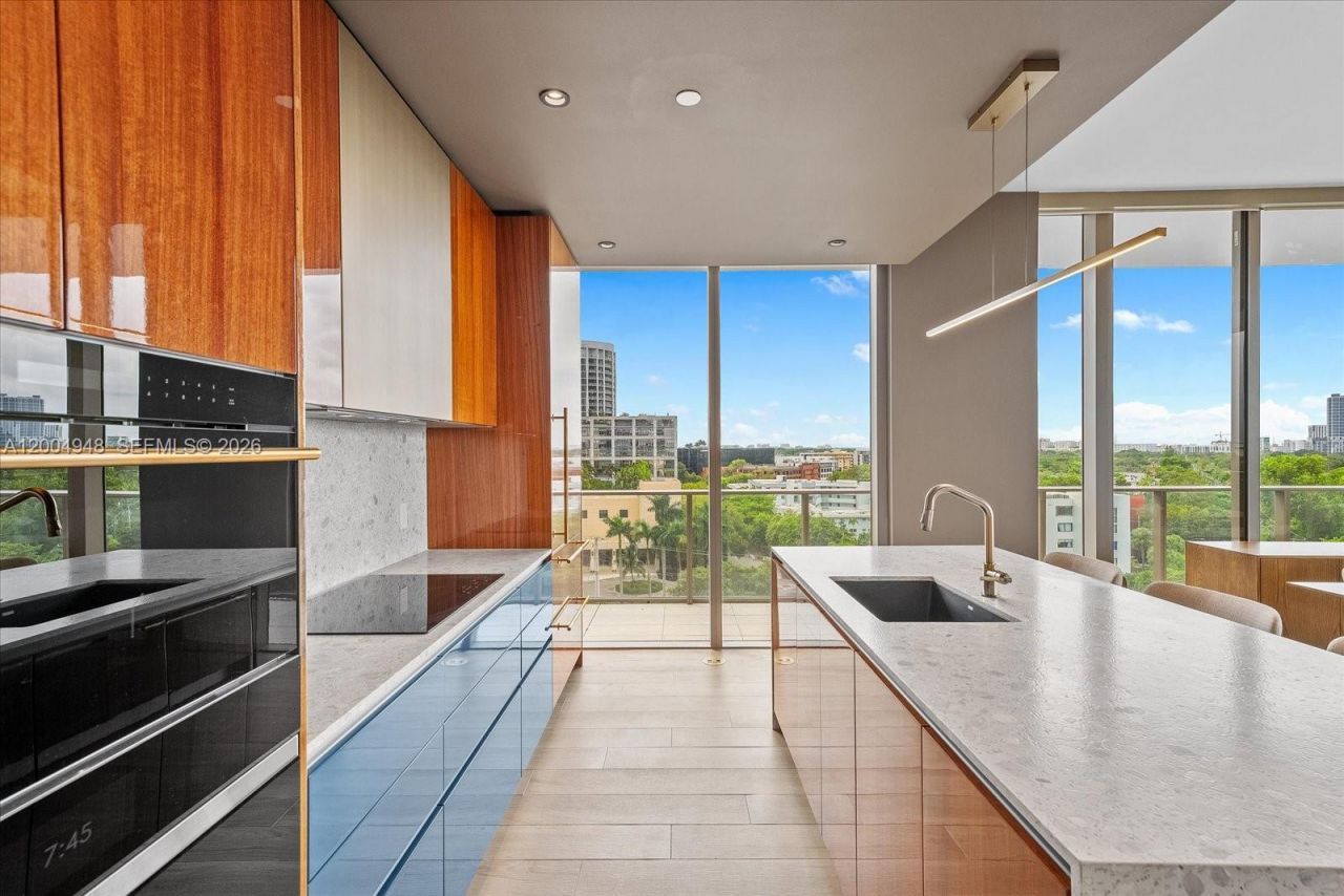 2678 Tigertail Ave , Unit 701, Miami, FL 33133 Photo