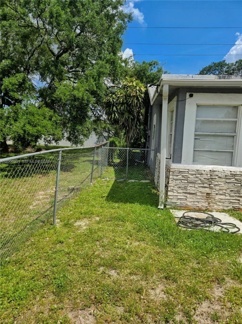 2837 NW 9th Ct, Fort Lauderdale, FL 33311 Photo