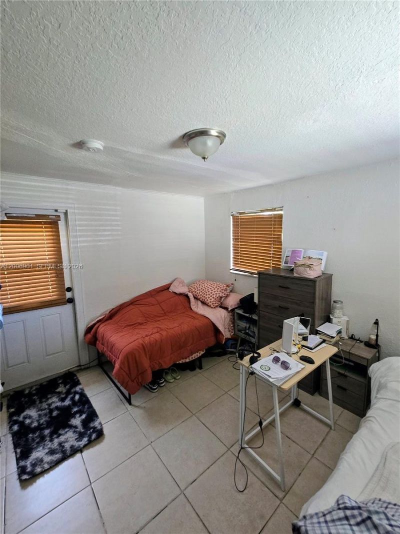 2837 NW 9th Ct, Fort Lauderdale, FL 33311 Photo